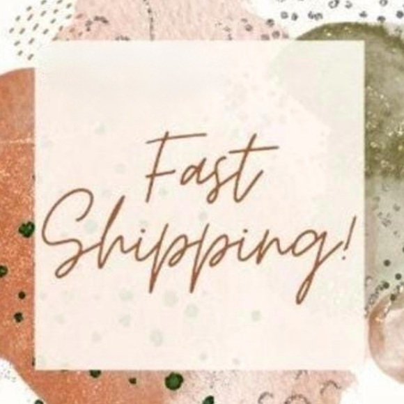 Meet your Posher, Kandise 👋🏻👋🏻👋🏻 - Picture 2 of 7